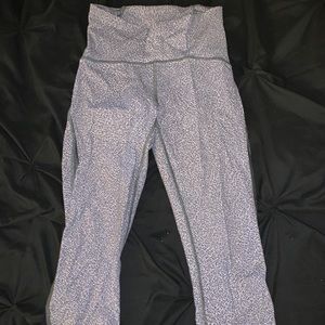 cropped lululemon leggings size 4